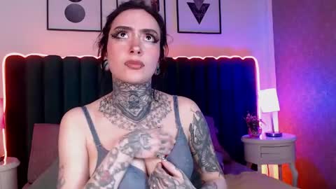 Snapshot of scarleth_fg_ chatting on 05.27.26 Scarleth online show from 05.27.26