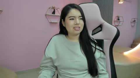 Scarleth online show from 12.15.25