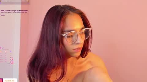Snapshot of scarleth_red_ chatting on 01.14.25 I am Scarleth Check mi profile online show from 01.14.25