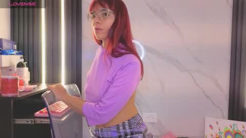 I am  Scarleth  Check mi profile online show from 02.25.26