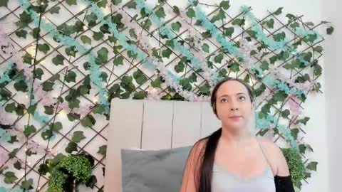 scarlet  online show from 11.29.25