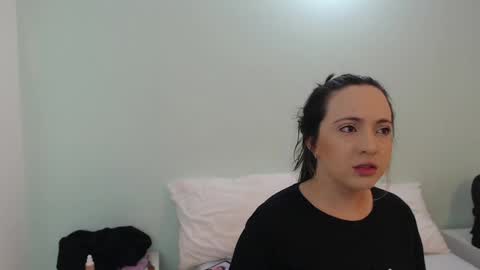 scarlet  online show from 04.10.26