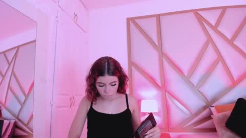 Snapshot of scarletpunk_ chatting on 12.14.24 Scarlet online show from 12.14.24