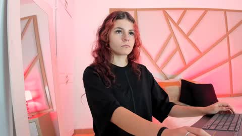 Snapshot of scarletpunk_ chatting on 12.25.24 Scarlet online show from 12.25.24