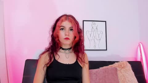 Snapshot of scarletpunk_ chatting on 01.19.25 Scarlet online show from 01.19.25