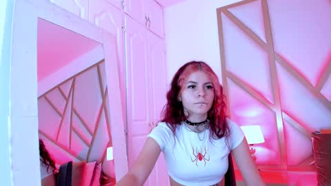 Snapshot of scarletpunk_ chatting on 01.27.25 Scarlet online show from 01.27.25