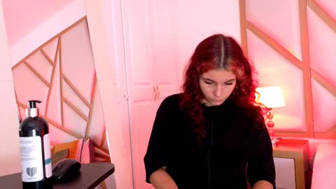 Snapshot of scarletpunk_ chatting on 02.24.25 Scarlet online show from 02.24.25