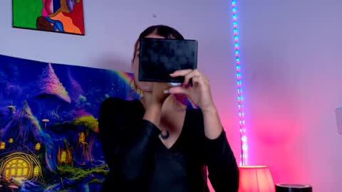 Snapshot of scarletpunk_ chatting on 09.15.25 Scarlet online show from 09.15.25