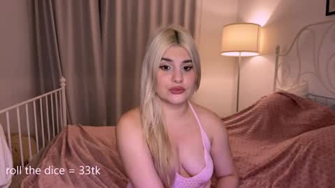 scarletsirens_ online show from 03.18.26