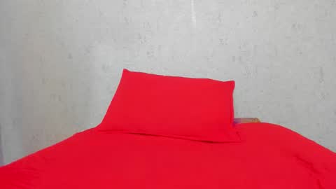 Scarlett 3 online show from 10.17.25