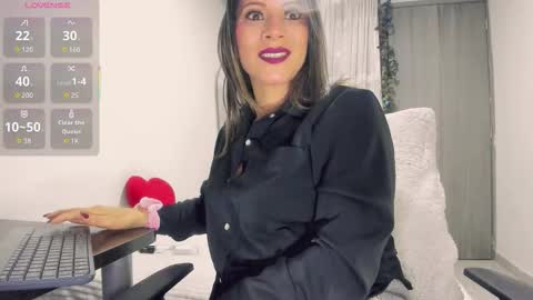 Scarlett online show from 12.16.25