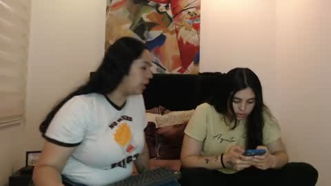 Snapshot of scarlett_brown69 chatting on 06.20.26 Scarlett Brown online show from 06.20.26