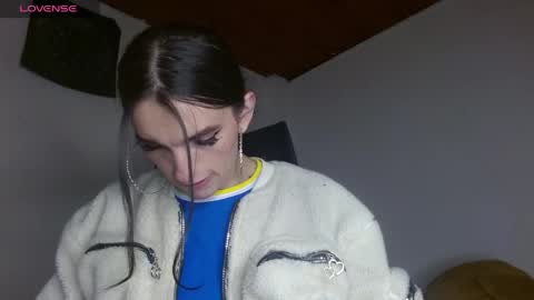 Snapshot of scarlett_crastrawberry chatting on 05.06.26 scarlet online show from 05.06.26