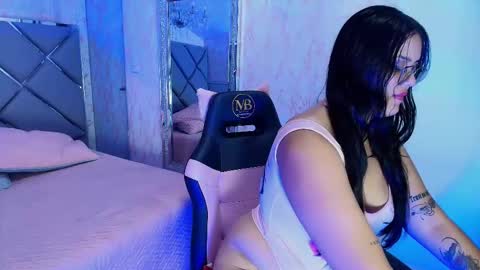 Snapshot of scarlett_montoya chatting on 12.22.25 scarlett montoya online show from 12.22.25