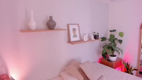 Scarlett Morgan online show from 03.08.25