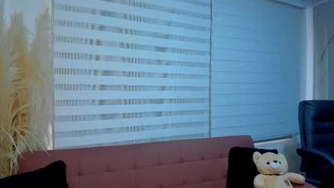 Snapshot of scarlett_raven_ chatting on 03.02.26 scarlett_raven_ online show from 03.02.26