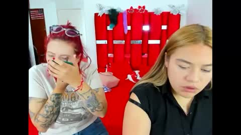 Snapshot of scarlett_red_11 chatting on 04.30.26 scarlett_red_11 online show from 04.30.26