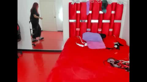 Snapshot of scarlett_red_11 chatting on 05.11.26 scarlett_red_11 online show from 05.11.26