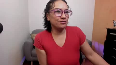 Snapshot of scarlett_sax chatting on 07.26.26 Scarlett sax online show from 07.26.26