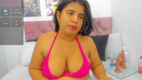Snapshot of scarlett_sex_20 chatting on 05.10.26 scarlett_sex_20 online show from 05.10.26