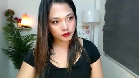 Snapshot of scarlett_sofia69 chatting on 10.03.25 online show from 10.03.25