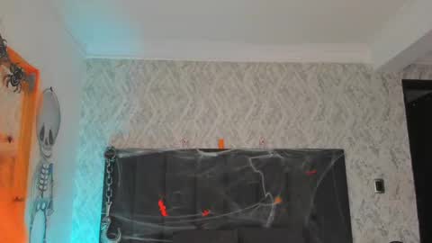 Scarlett online show from 10.31.25