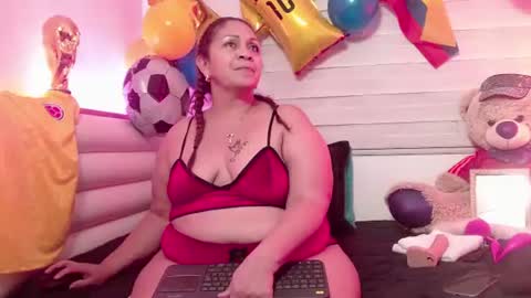 Snapshot of scarlettbooty chatting on 06.14.26 scarlettbooty online show from 06.14.26