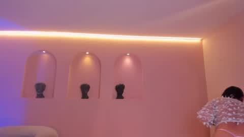 Scarlett online show from 11.20.25