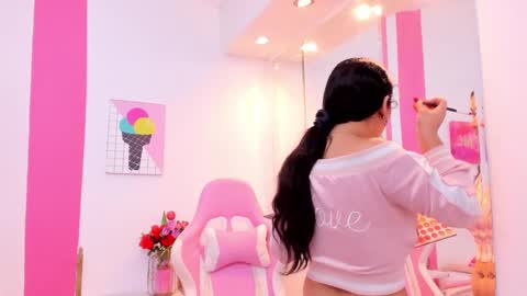 Scarlette  online show from 12.30.24