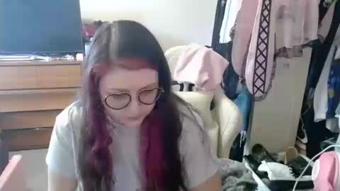 Scarlett online show from 10.15.25