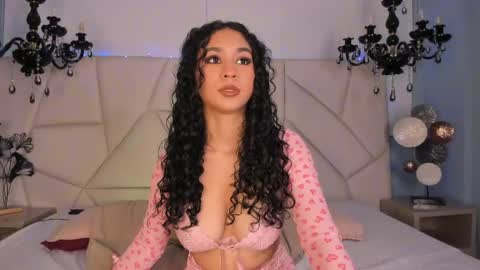 Scarlett Fever online show from 04.15.26