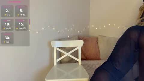 Scarlett Moonmuse online show from 10.20.25