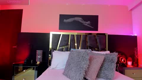 Snapshot of scarlettorres chatting on 11.11.25 scarlettorres online show from 11.11.25