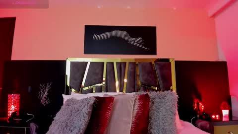 Snapshot of scarlettorres chatting on 11.27.25 scarlettorres online show from 11.27.25