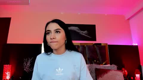 Snapshot of scarlettorres chatting on 12.01.25 scarlettorres online show from 12.01.25