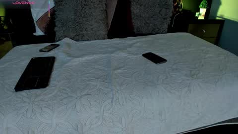 Snapshot of scarlettorres chatting on 12.14.25 scarlettorres online show from 12.14.25