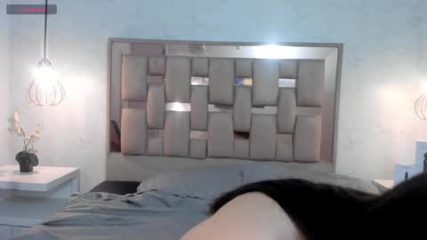 Scarlet online show from 04.16.26