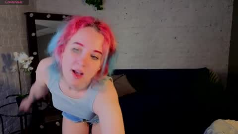 Snapshot of scarlettsparksxx chatting on 05.22.26 Scarlett online show from 05.22.26