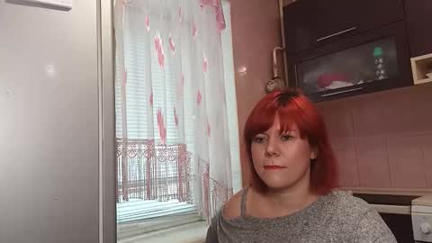 Snapshot of scarlettwave chatting on 11.23.25 Anya online show from 11.23.25