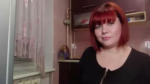 Snapshot of scarlettwave chatting on 12.05.25 Anya online show from 12.05.25