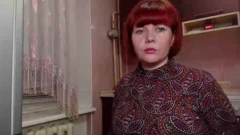 Snapshot of scarlettwave chatting on 12.15.25 Anya online show from 12.15.25