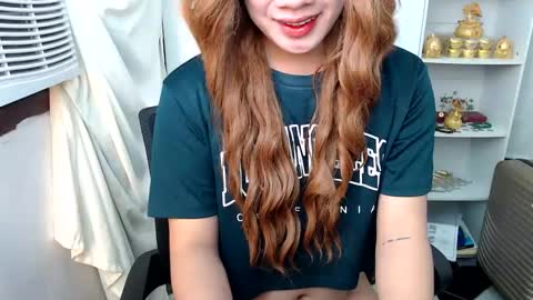 Snapshot of scarletxxxx chatting on 12.19.24 Queen Scarlet online show from 12.19.24