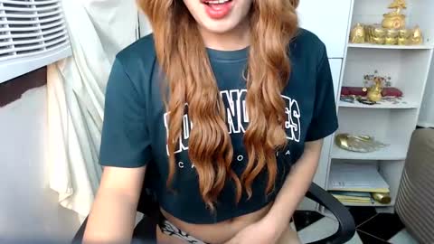 Snapshot of scarletxxxx chatting on 12.22.24 Queen Scarlet online show from 12.22.24