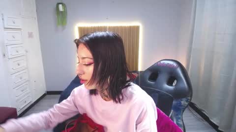 Scarllett online show from 12.05.25