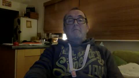 Snapshot of scbiggersballs chatting on 09.28.25 scbiggersballs online show from 09.28.25