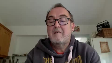 Snapshot of scbiggersballs chatting on 10.24.25 scbiggersballs online show from 10.24.25