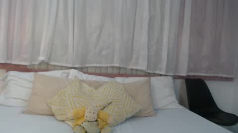 SCARLET online show from 12.20.25