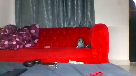 Snapshot of scentedfriction chatting on 12.16.25 scentedfriction online show from 12.16.25