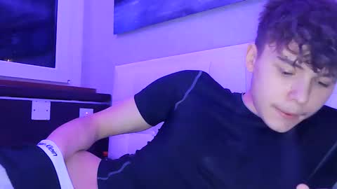 Snapshot of schwarzsommer chatting on 11.17.25 M18 online show from 11.17.25