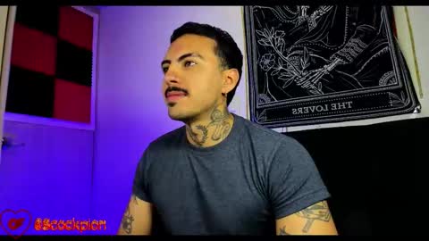 Snapshot of scockpion_ chatting on 10.15.25 Alejandro help me to reach 200 thumps up online show from 10.15.25